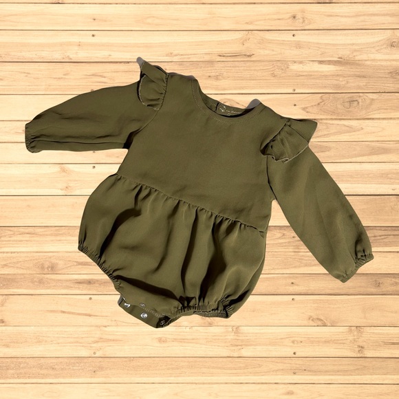 army green bubble romper! - Picture 1 of 1